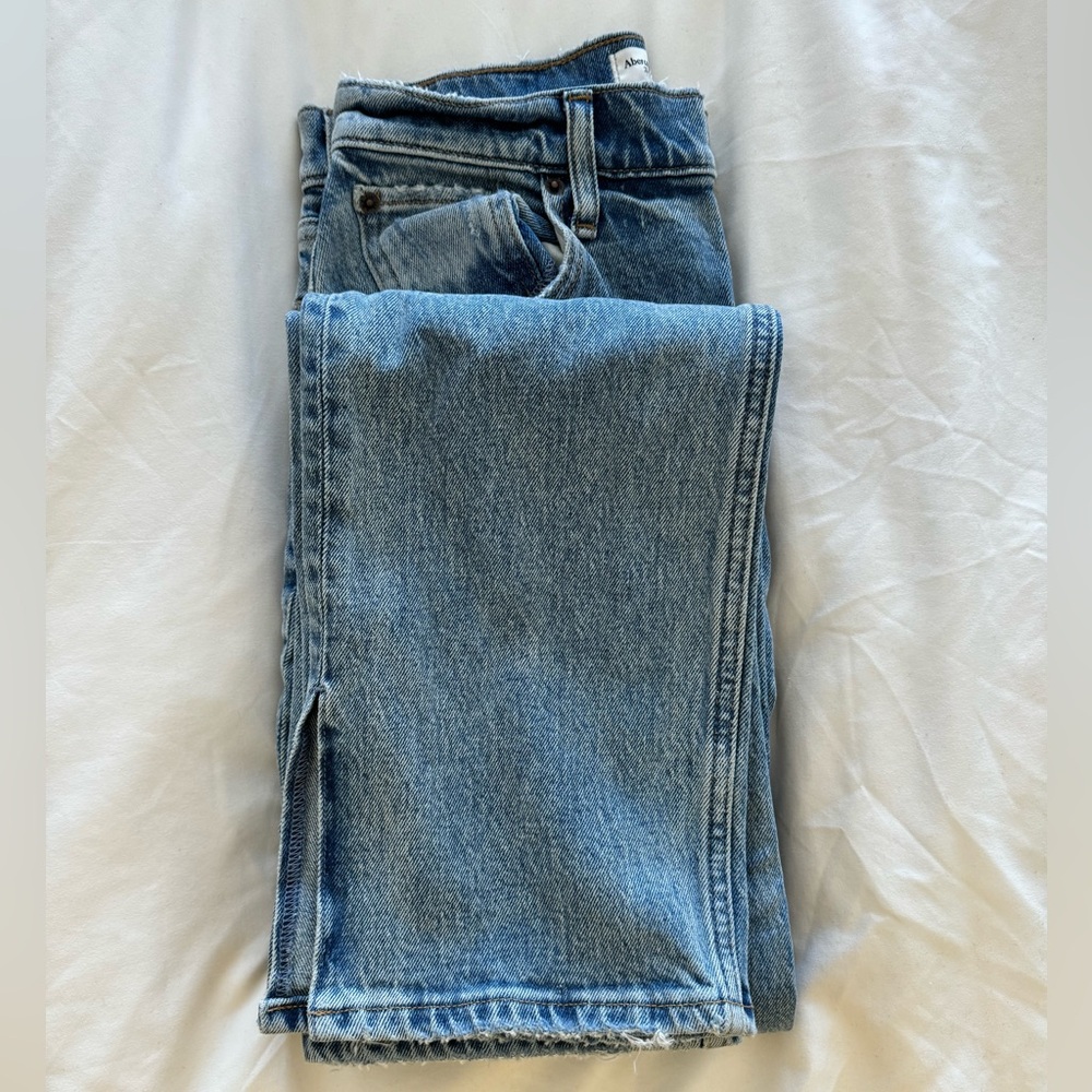 Split hem blue jeans by Abercrombie !! Size 26/2 and high rise fit